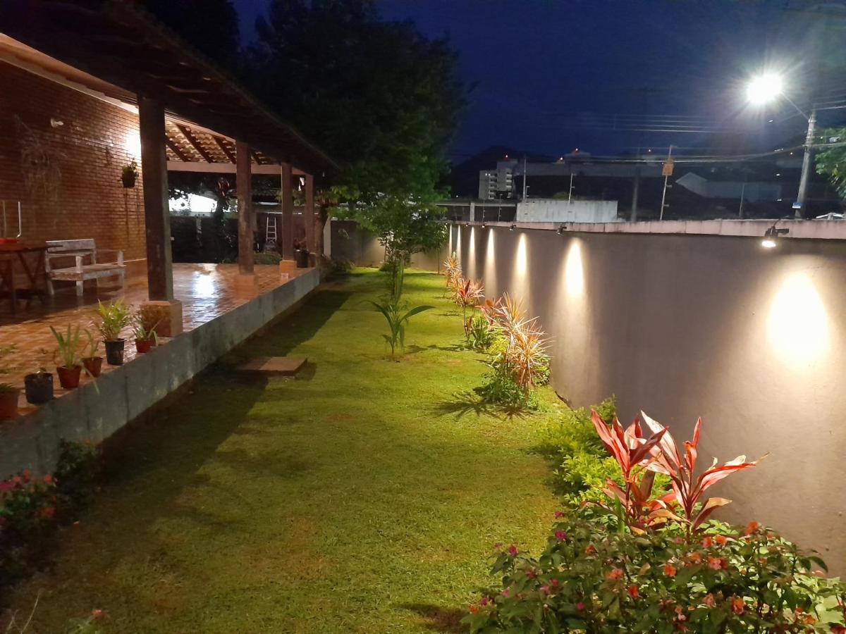 Hospedagem econômica Flor de Maria Caraguatatuba Exterior foto